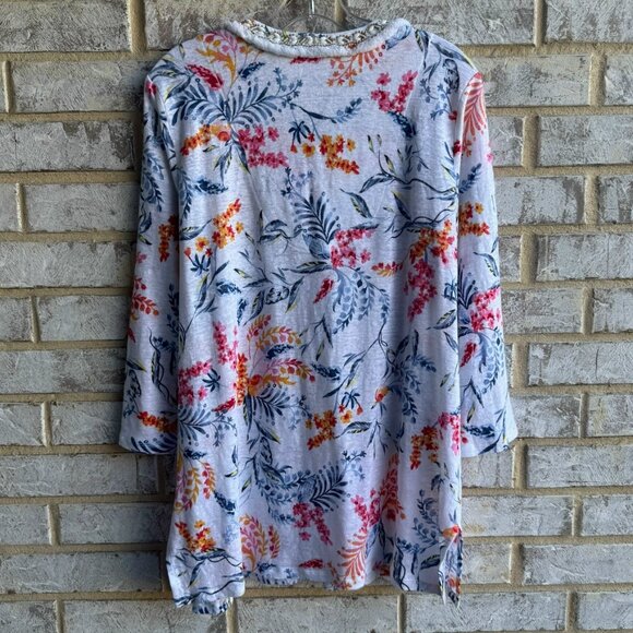 Chico's 3/4 Sleeve Embellished V-Neck 100% Linen Tunic Blouse Women's Size 2 (L) - Picture 2 of 8